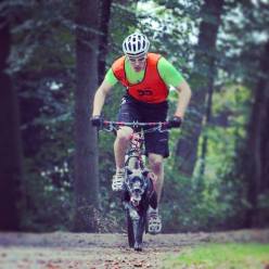 Mountainbike, Bikejoering, Sport mit Hund, Zughundepsort, Schlittenhund